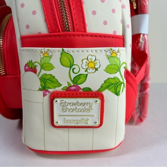NWT Loungefly Strawberry Shortcake Strawberry House Mini Backpack - Picture 6 of 12